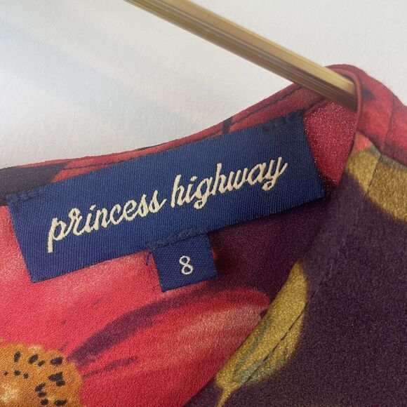 Princess Highway Size 8 Red Floral Short Sleeve Dress  PGFK328 Satin - Picture 3 of 9